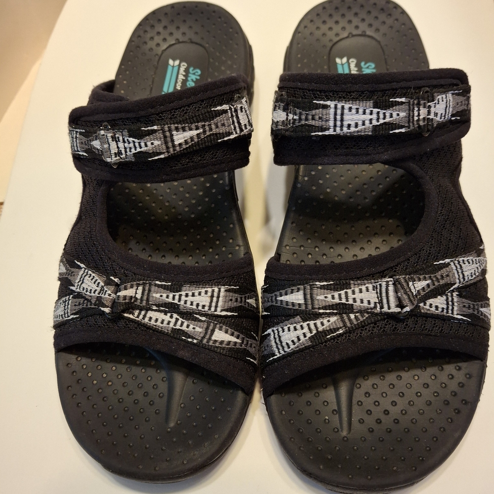 Skechers Black and White Patterned Sandals